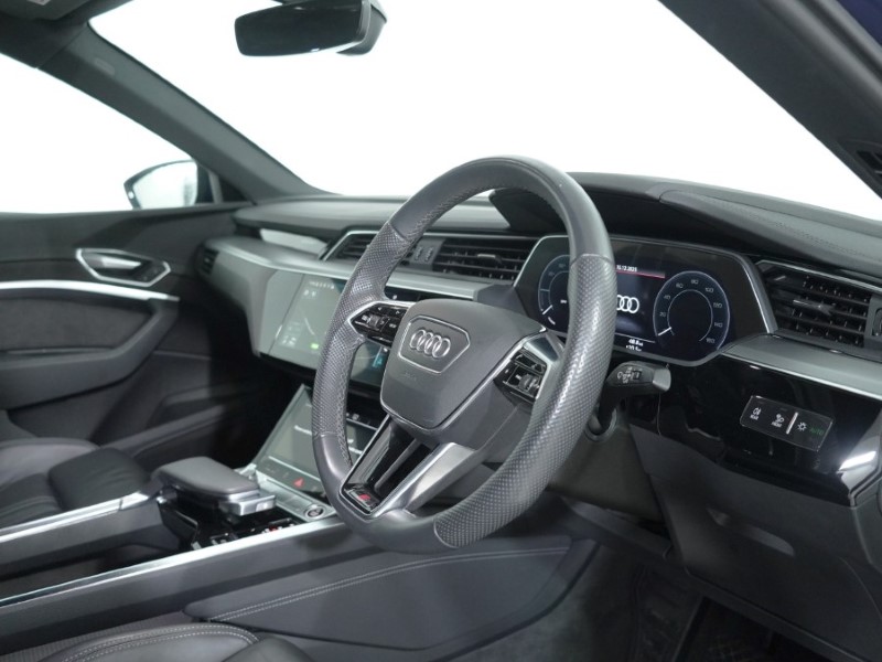 2020 (70) AUDI E-TRON 300kW 55 Quattro 95kWh S Line 5dr Auto 4882216