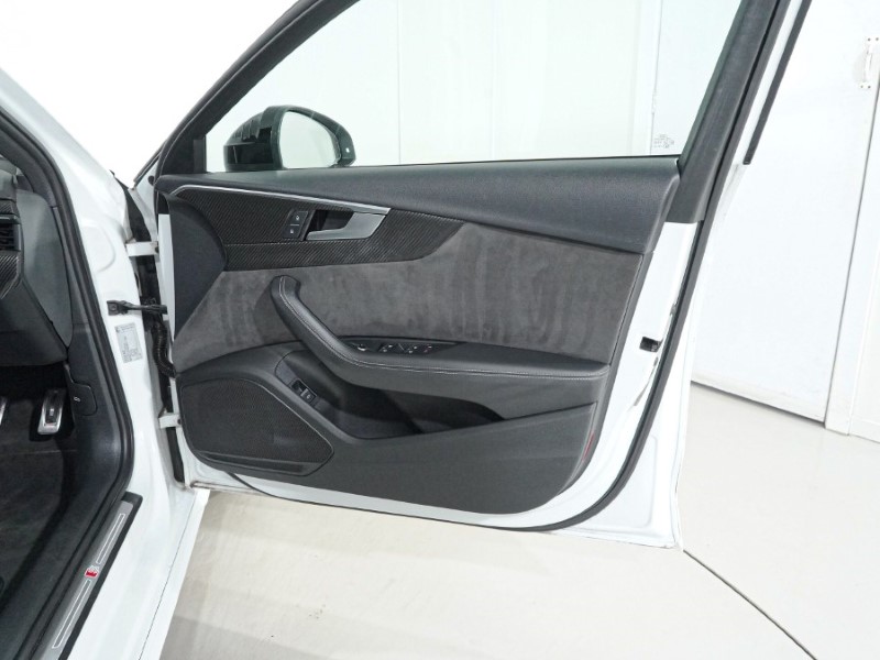 2020 (20) AUDI A4 S4 TDI Quattro Black Edition 4dr Tiptronic 4882015