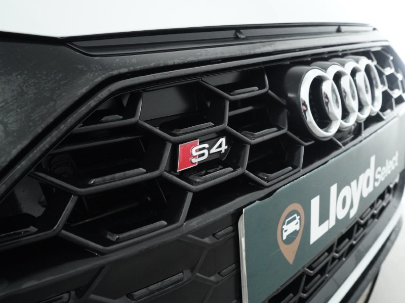 2020 (20) AUDI A4 S4 TDI Quattro Black Edition 4dr Tiptronic 4882005