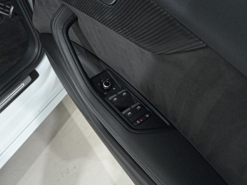 2020 (20) AUDI A4 S4 TDI Quattro Black Edition 4dr Tiptronic 4882008