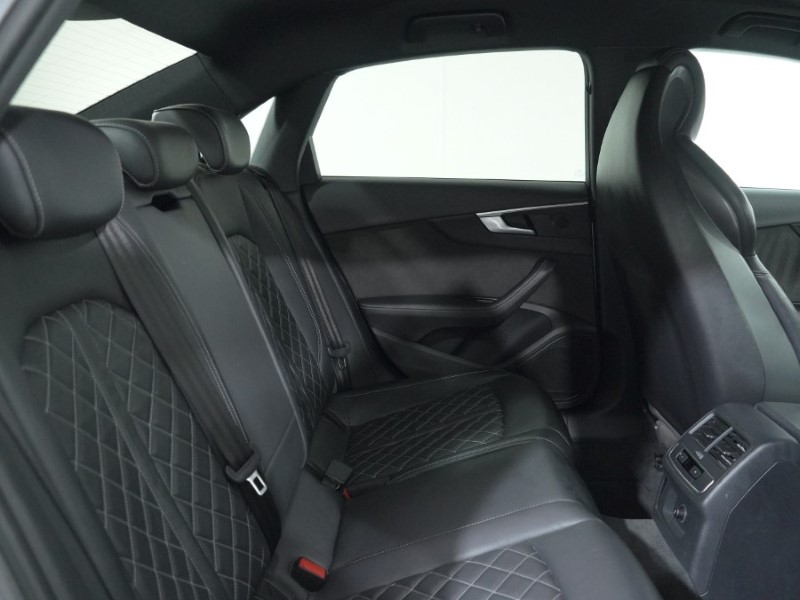 2020 (20) AUDI A4 S4 TDI Quattro Black Edition 4dr Tiptronic 4881996