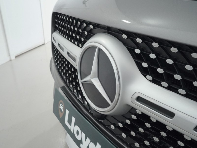 2021 (71) MERCEDES-BENZ GLB 200 AMG Line Premium 5dr 7G-Tronic 4890815