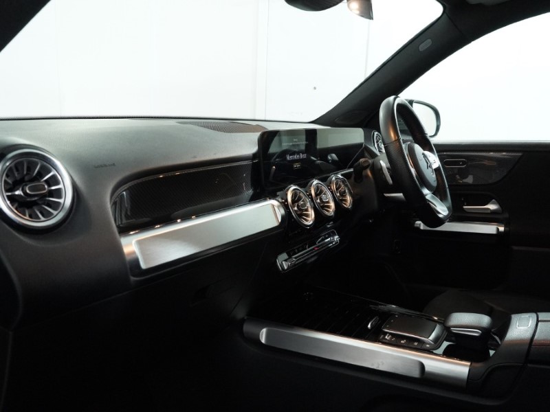 2021 (71) MERCEDES-BENZ GLB 200 AMG Line Premium 5dr 7G-Tronic 4890814