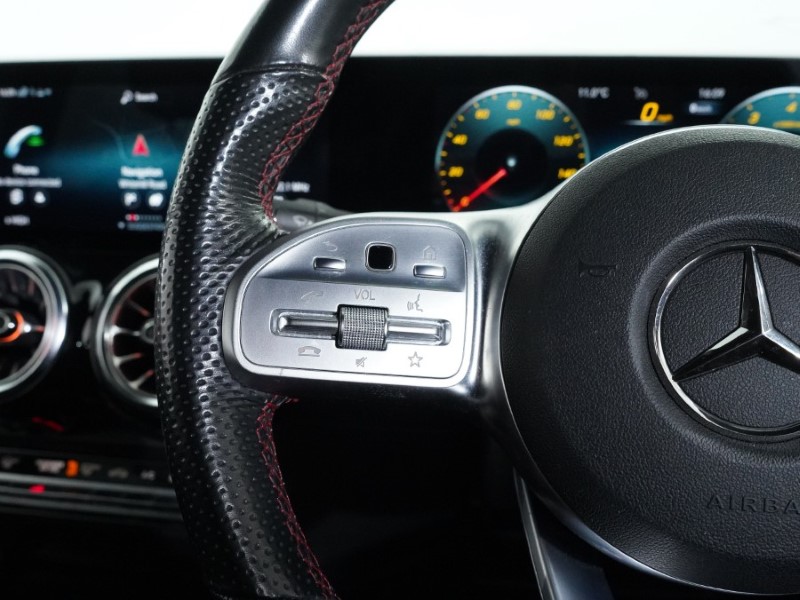 2021 (71) MERCEDES-BENZ GLB 200 AMG Line Premium 5dr 7G-Tronic 4890829