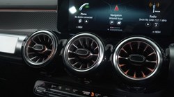 2021 (71) MERCEDES-BENZ GLB 200 AMG Line Premium 5dr 7G-Tronic 4890832