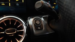 2021 (71) MERCEDES-BENZ GLB 200 AMG Line Premium 5dr 7G-Tronic 4890846