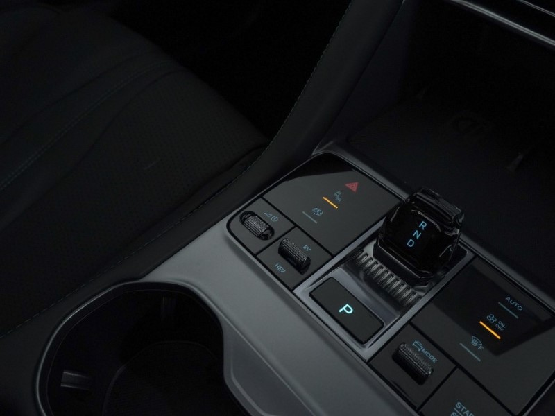 2025 (25) BYD SEAL U 1.5 DM-i Comfort 5dr Auto 4892170