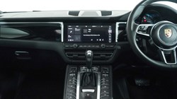 2026 (75) PORSCHE MACAN 5dr PDK 4901288