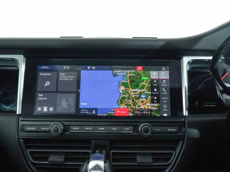 2026 (75) PORSCHE MACAN 5dr PDK 4901293