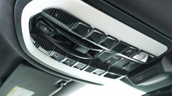 2026 (75) PORSCHE MACAN 5dr PDK 4901303