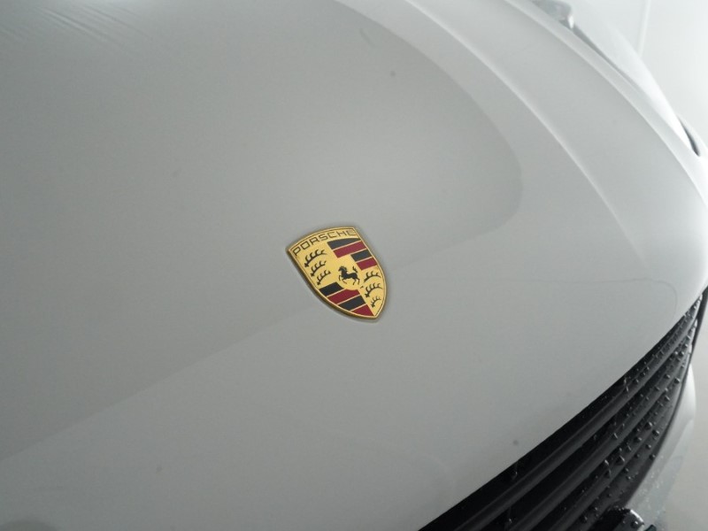 2026 (75) PORSCHE MACAN 5dr PDK 4901277