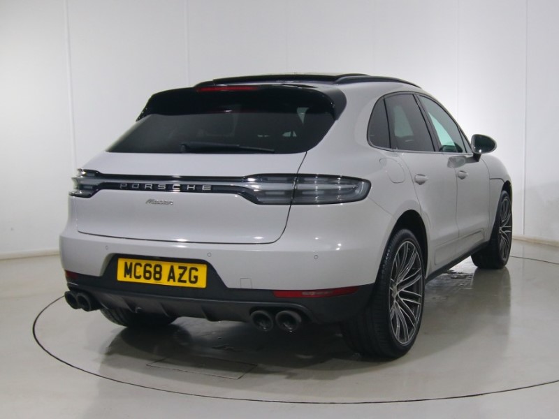 2026 (75) PORSCHE MACAN 5dr PDK 4900021