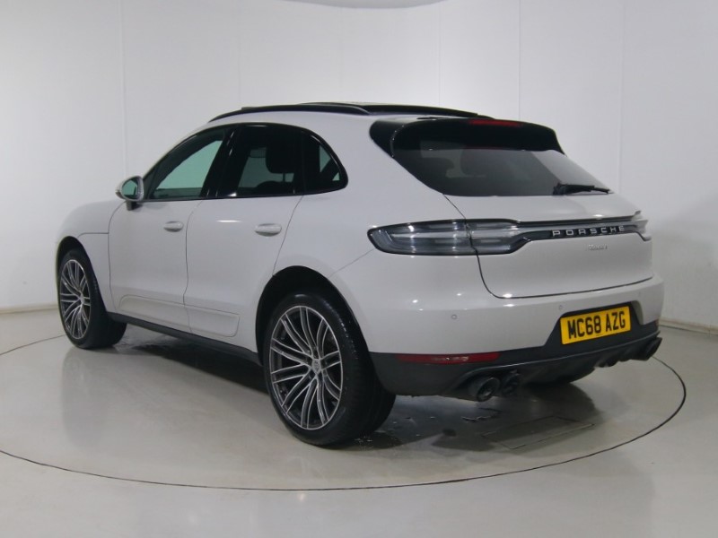 2026 (75) PORSCHE MACAN 5dr PDK 4900019