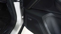 2026 (75) PORSCHE MACAN 5dr PDK 4901284