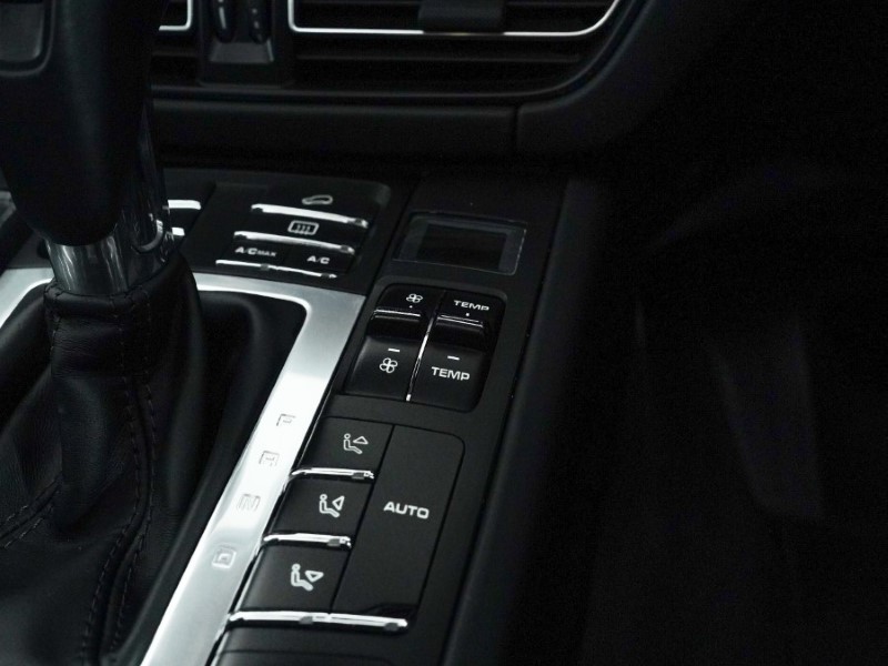 2026 (75) PORSCHE MACAN 5dr PDK 4901296