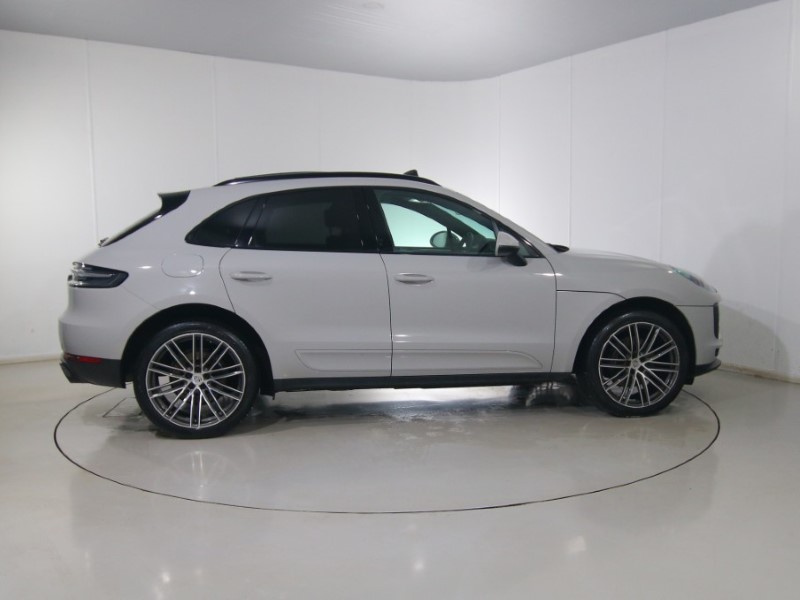 2026 (75) PORSCHE MACAN 5dr PDK 4900022