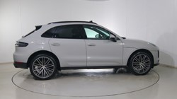 2026 (75) PORSCHE MACAN 5dr PDK 4900022