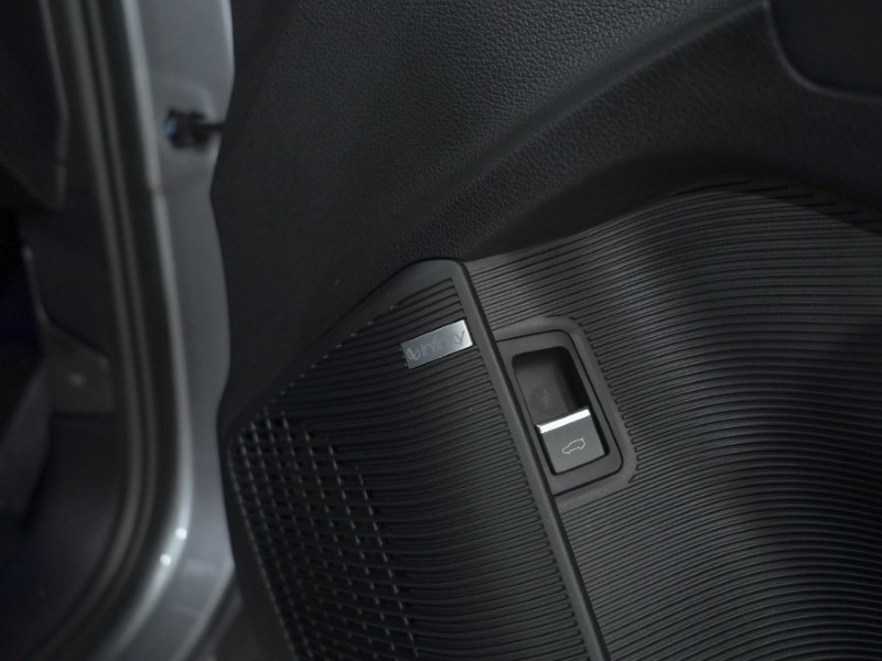 2025 (25) BYD SEAL U 1.5 DM-i Boost 5dr Auto 4897118