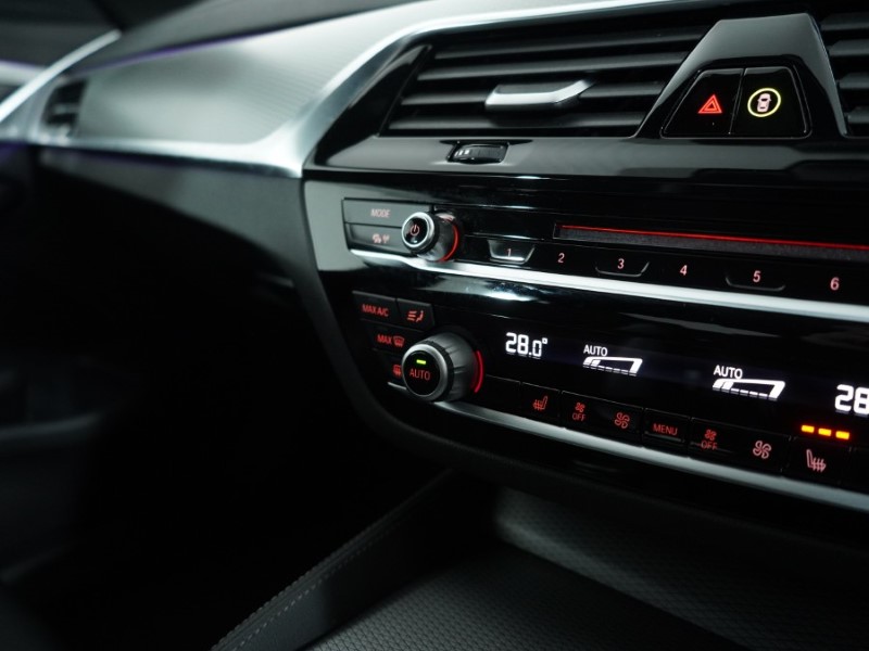 2018 (68) BMW 5 SERIES 530d xDrive M Sport 4dr Auto 4894933