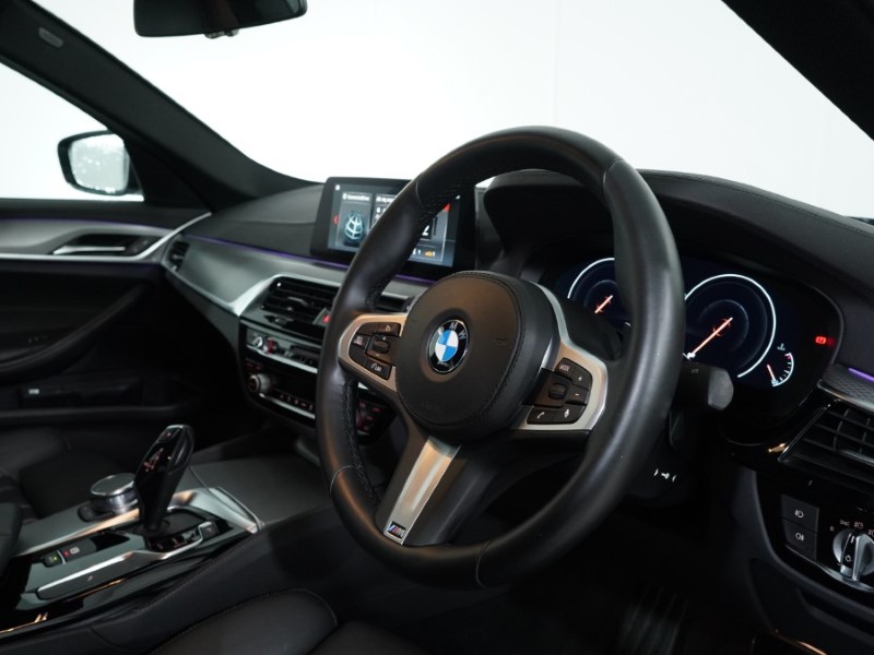 2018 (68) BMW 5 SERIES 530d xDrive M Sport 4dr Auto 4894925