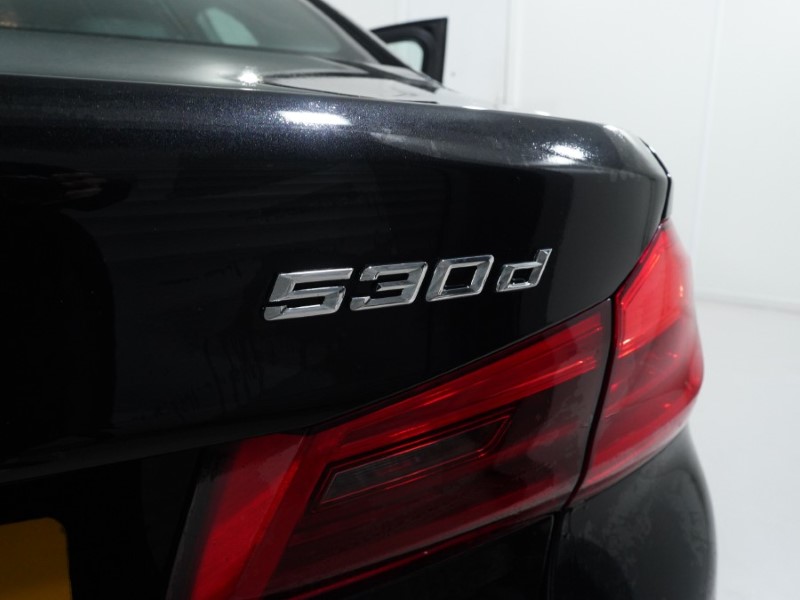 2018 (68) BMW 5 SERIES 530d xDrive M Sport 4dr Auto 4894922