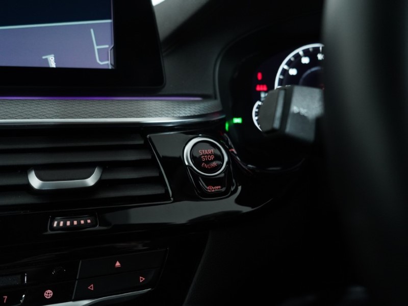 2018 (68) BMW 5 SERIES 530d xDrive M Sport 4dr Auto 4894936