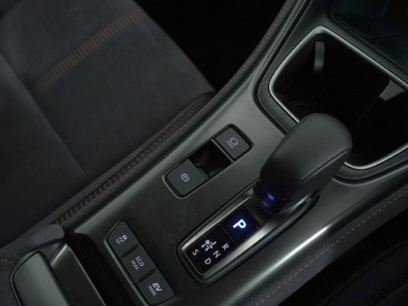 2024 (24) LEXUS LBX 1.5 Takumi 5dr E-CVT 4901040