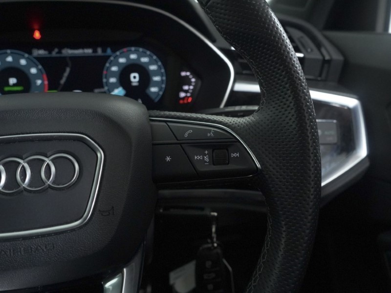 2021 (71) AUDI Q3 35 TFSI S Line 5dr S Tronic 4894894