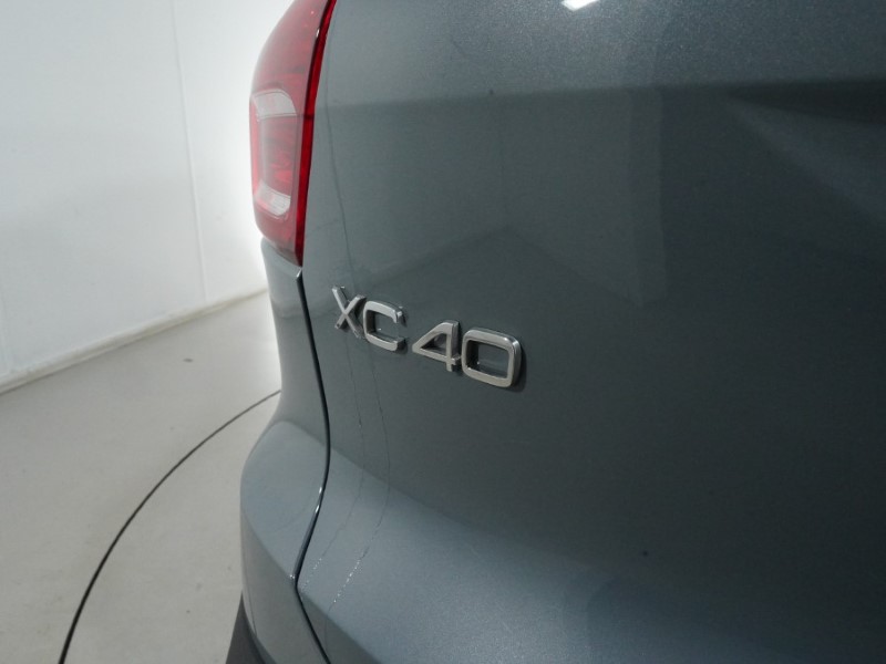 2023 (23) VOLVO XC40 2.0 B3P Plus Dark 5dr Auto 4898116