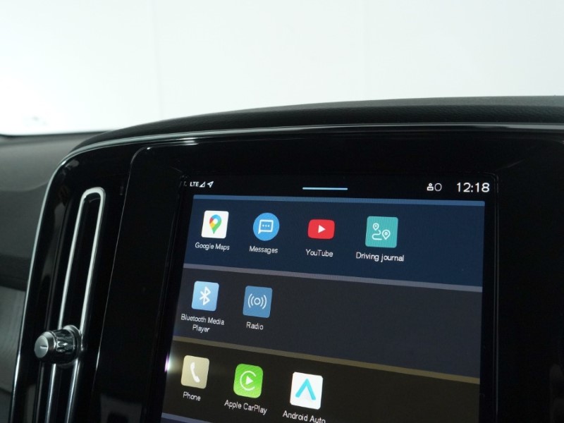 2023 (23) VOLVO XC40 2.0 B3P Plus Dark 5dr Auto 4898144