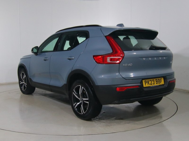 2023 (23) VOLVO XC40 2.0 B3P Plus Dark 5dr Auto 4898154