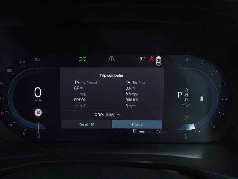 2023 (23) VOLVO XC40 2.0 B3P Plus Dark 5dr Auto 4898149