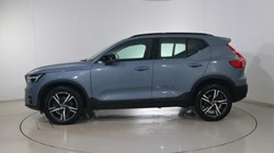 2023 (23) VOLVO XC40 2.0 B3P Plus Dark 5dr Auto 4898153