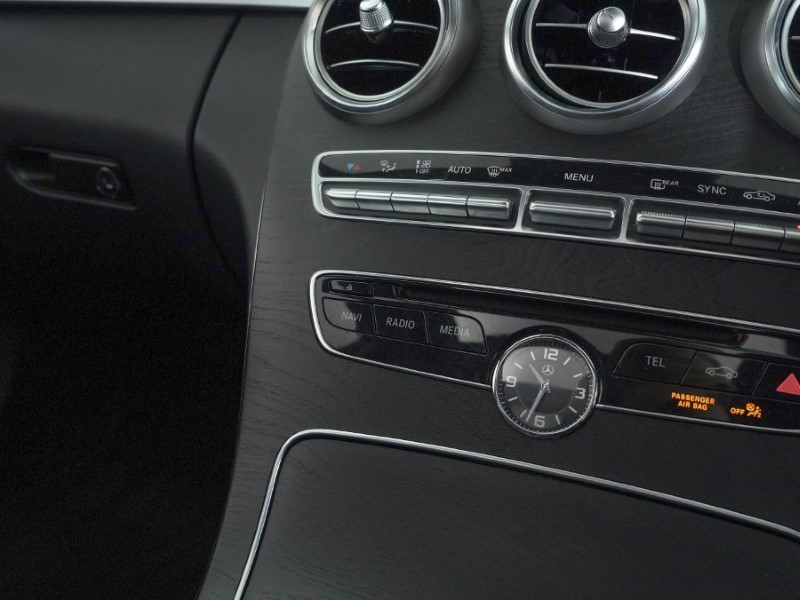 2018 (18) MERCEDES-BENZ C CLASS C250d AMG Line Premium Plus 5dr 9G-Tronic 4906617