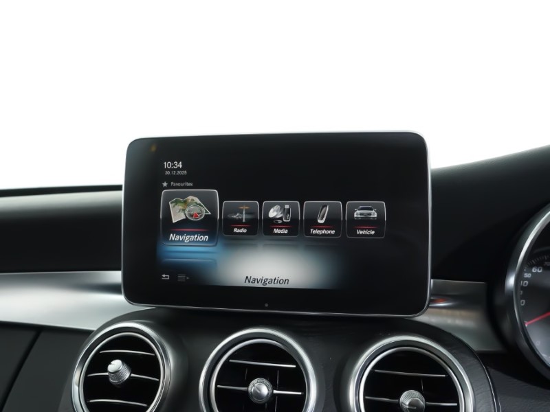 2018 (18) MERCEDES-BENZ C CLASS C250d AMG Line Premium Plus 5dr 9G-Tronic 4906627