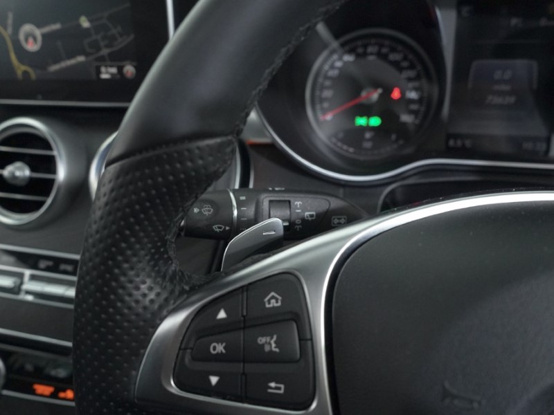 2018 (18) MERCEDES-BENZ C CLASS C250d AMG Line Premium Plus 5dr 9G-Tronic 4906612