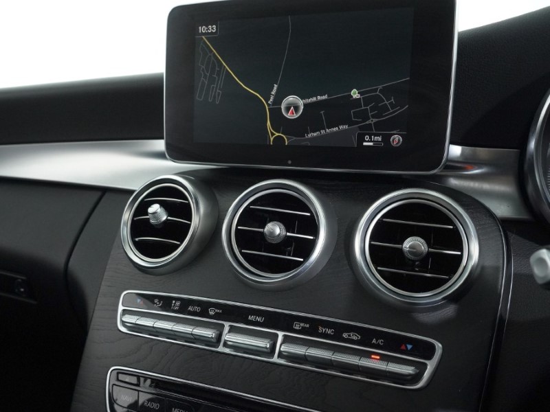 2018 (18) MERCEDES-BENZ C CLASS C250d AMG Line Premium Plus 5dr 9G-Tronic 4906614