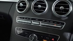 2018 (18) MERCEDES-BENZ C CLASS C250d AMG Line Premium Plus 5dr 9G-Tronic 4906615