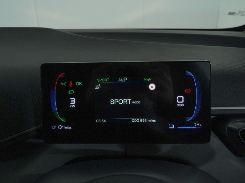 2025 (75) BYD DOLPHIN SURF 65kW Boost 43kWh 5dr Auto 5084889