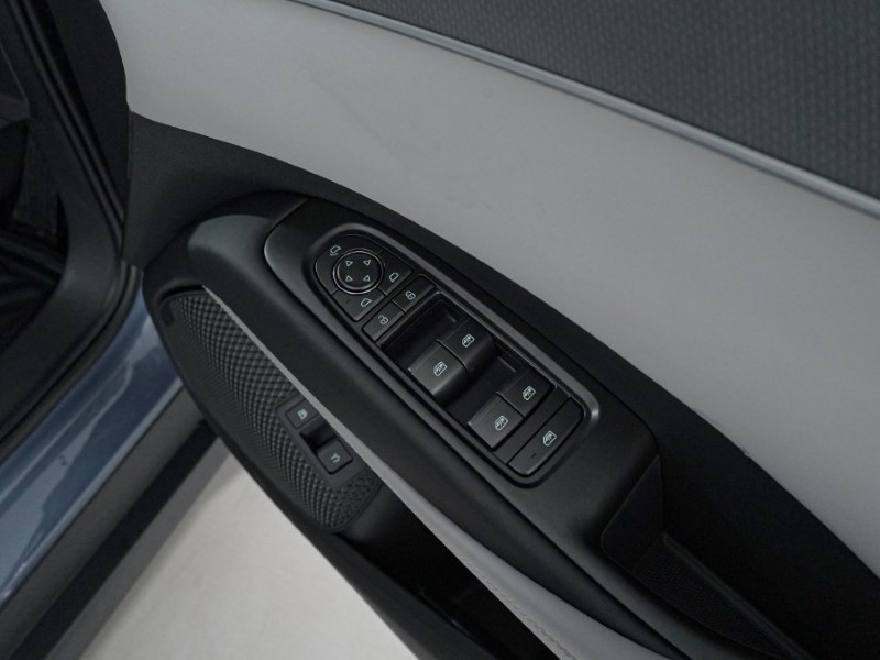 2025 (75) BYD SEAL 6 1.5 DM-i Boost 5dr e-CVT 4917025