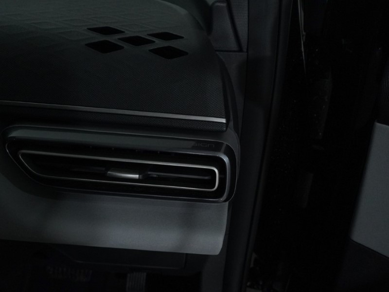 2025 (25) BYD DOLPHIN SURF 65kW Boost 43kWh 5dr Auto 4906673