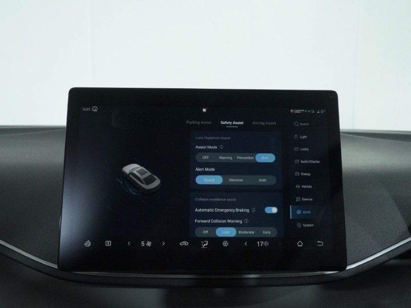 2025 (25) BYD DOLPHIN SURF 65kW Boost 43kWh 5dr Auto 4906668