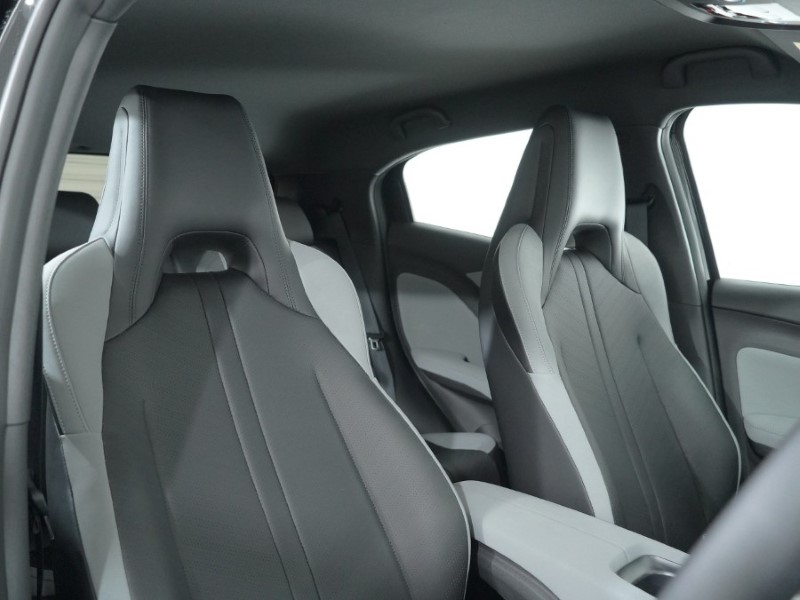 2025 (25) BYD DOLPHIN SURF 65kW Boost 43kWh 5dr Auto 4906675