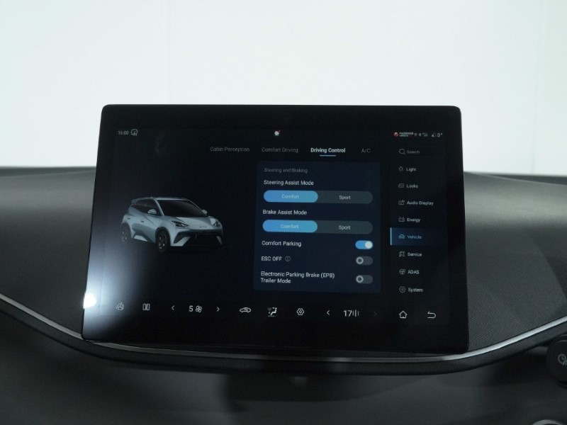 2025 (25) BYD DOLPHIN SURF 65kW Boost 43kWh 5dr Auto 4906665