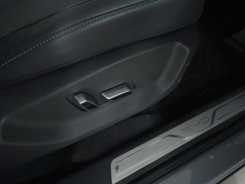 2024 (74) BYD SEAL U 1.5 DM-i Boost 5dr Auto 4909172