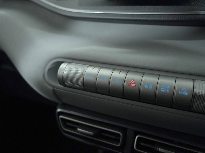 2025 (75) BYD DOLPHIN SURF 65kW Active 30kWh 5dr Auto 4915619