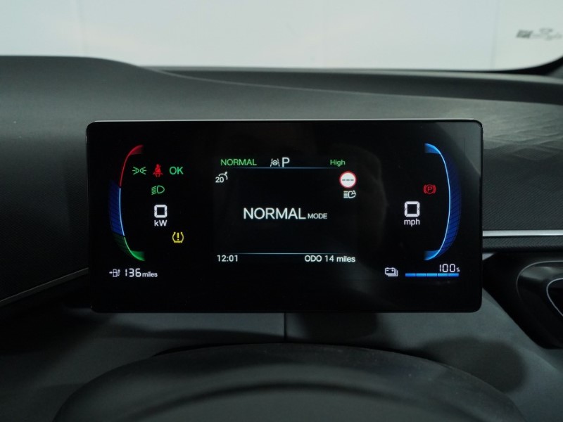 2025 (75) BYD DOLPHIN SURF 65kW Active 30kWh 5dr Auto 4915627