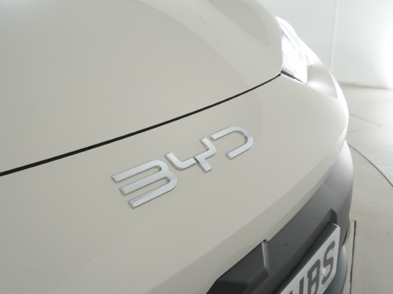 2025 (75) BYD DOLPHIN SURF 65kW Boost 43kWh 5dr Auto 4911691