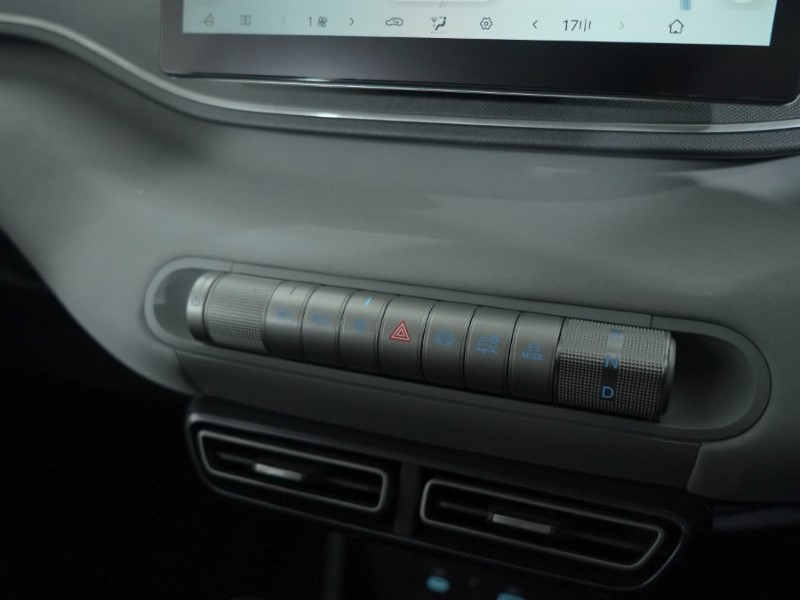 2025 (75) BYD DOLPHIN SURF 65kW Boost 43kWh 5dr Auto 4911671