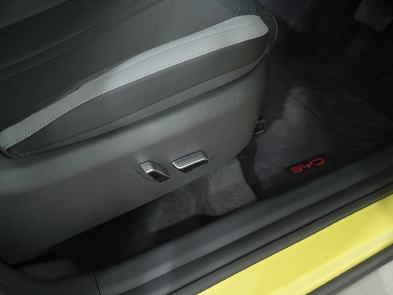 2025 (75) BYD DOLPHIN SURF 65kW Boost 43kWh 5dr Auto 4910924